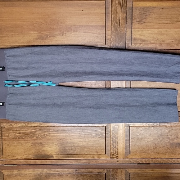 Figs NWOT Livingston Basic Scrub Pants Sz MT - Picture 1 of 8